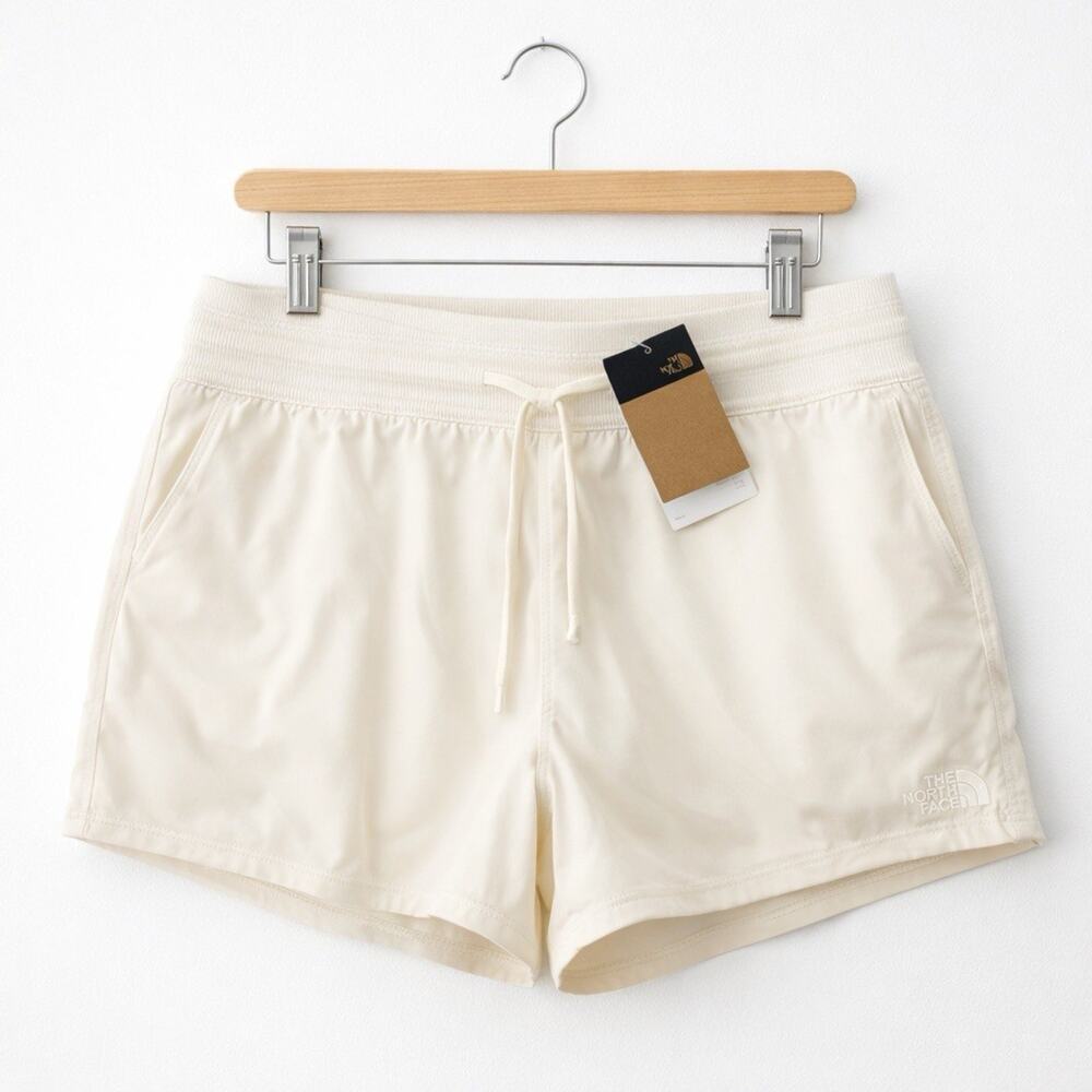 The North Face Aphrodite Shorts Womens XL White Dune Hiking Trail Running NWT